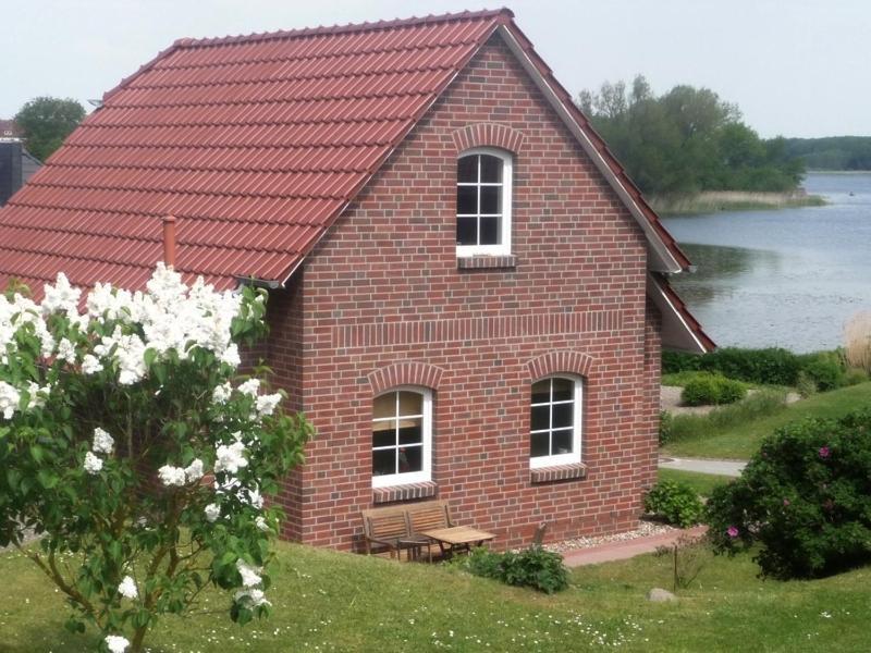 See In Sicht Sternberg Exteriör bild